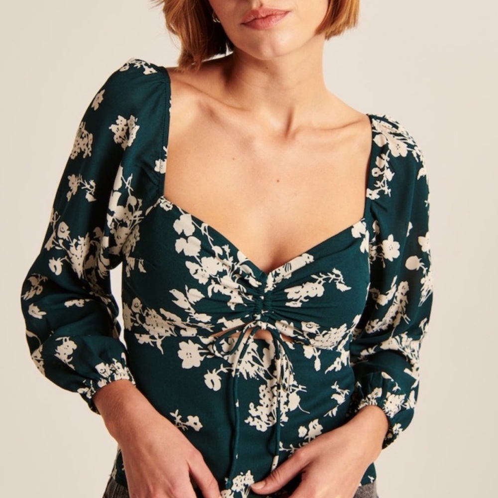 ABERCROMBIE LONG SLEEVE PUFF SLEEVE